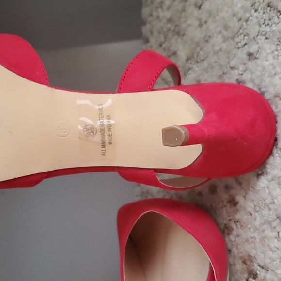Sling Back Kitten Heels Red NWOT - Picture 5 of 5